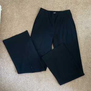 Beautiful Jennifer Lopez work trousers